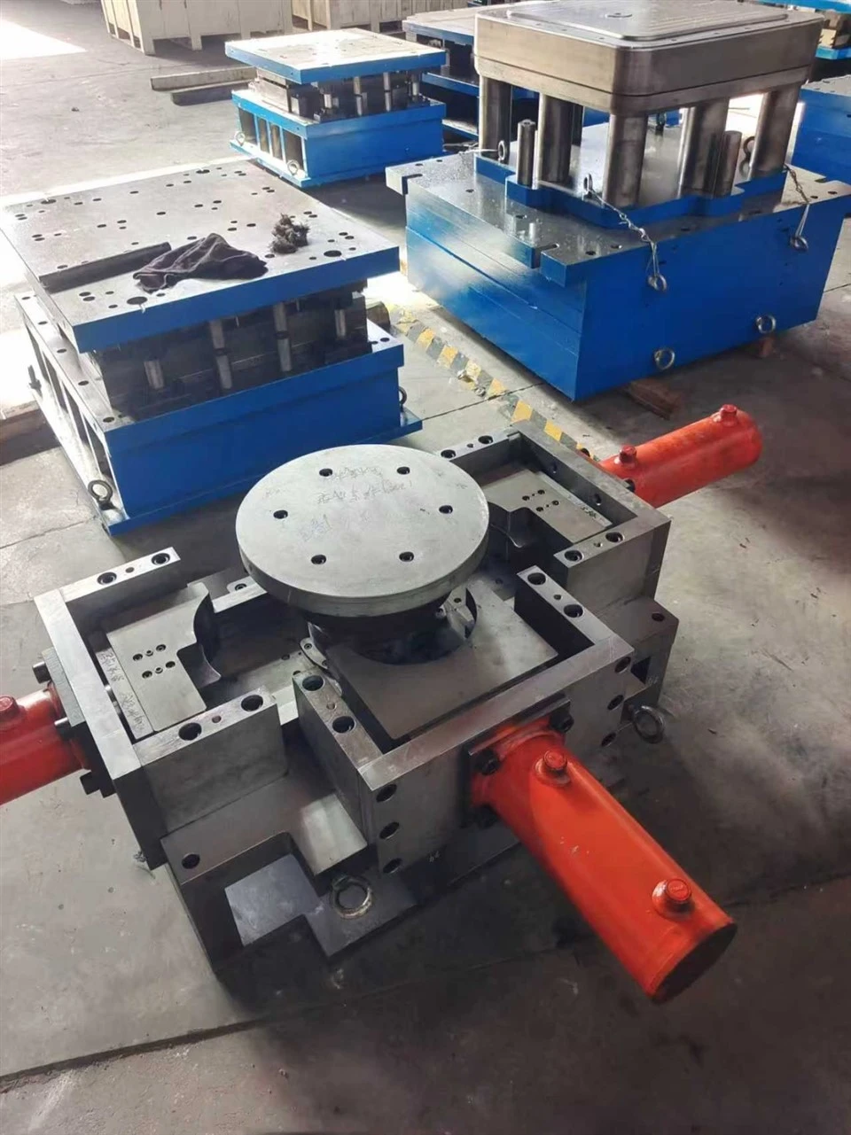 Hardware Mold Manufacturing Factory Stamping Mold Stretching Mold suppliers
